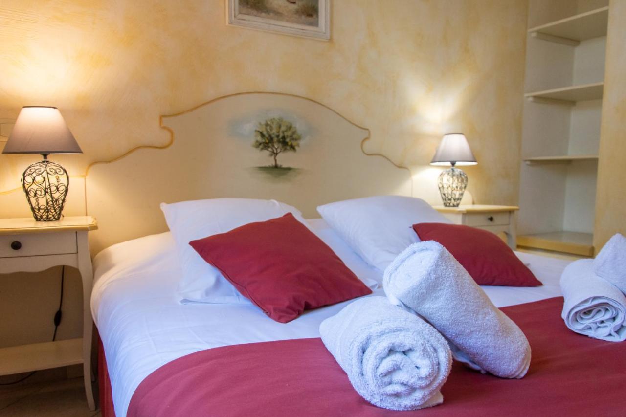 Suite - Ground Floor (2 Adults + 1 child) with Kitchen